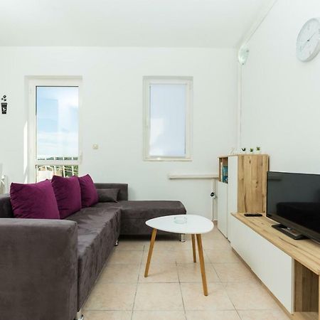 Apartment Kucera 로비니 외부 사진
