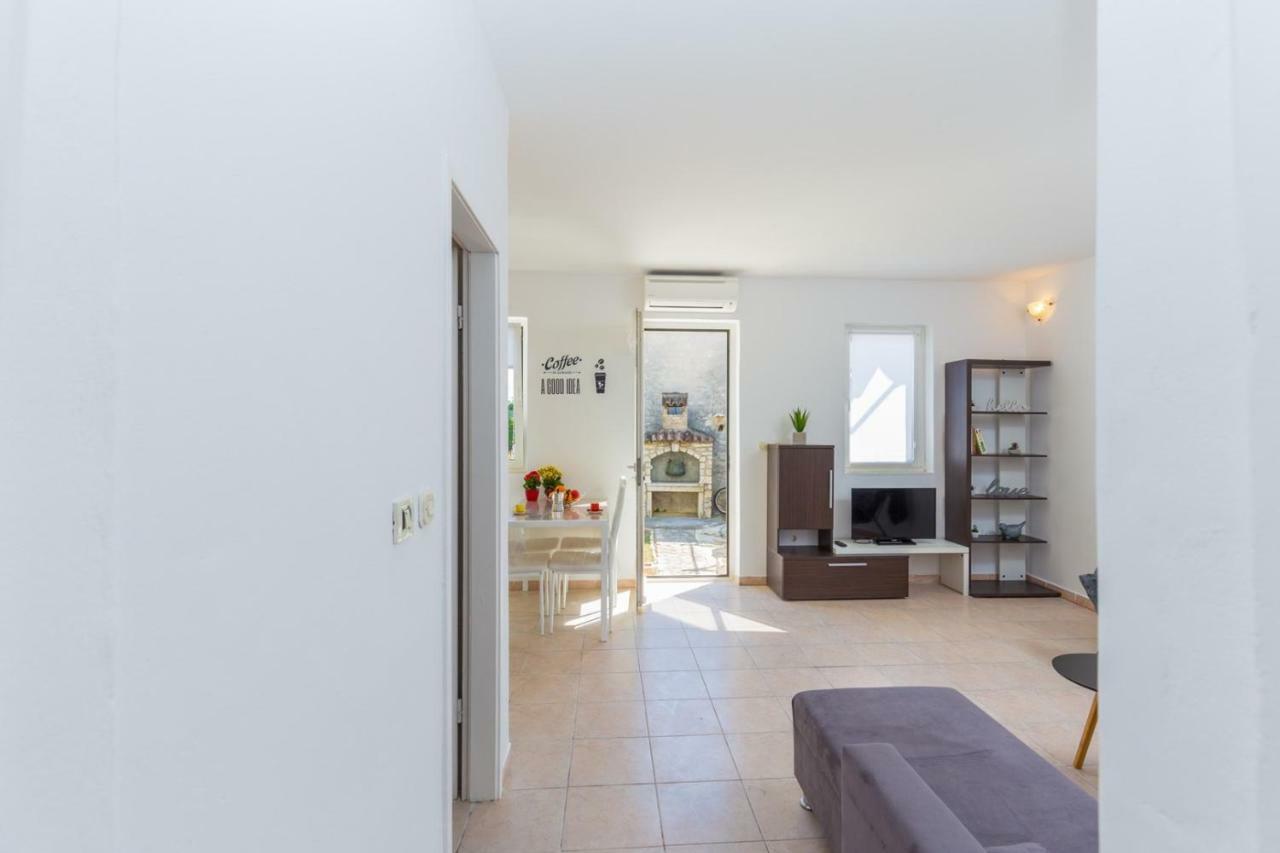 Apartment Kucera 로비니 외부 사진